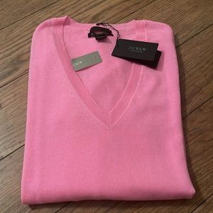 NWT- J. Crew Italian Cashmere V Neck Lightweight Pullover Sweater size XS pink